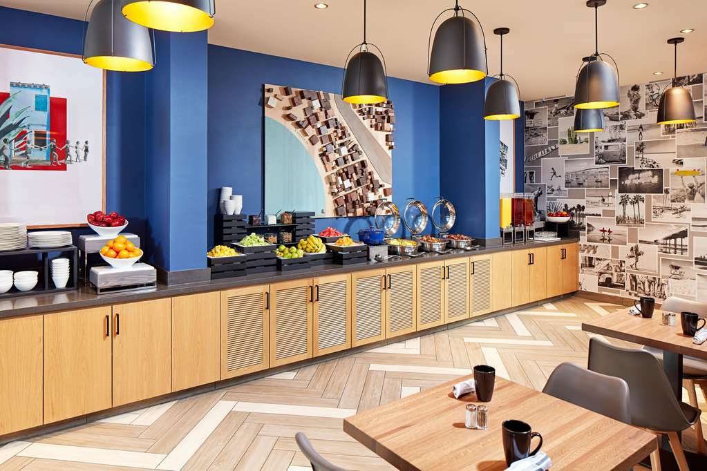 Homewood Suites By Hilton San Diego Downtown/Bayside Ресторан фото